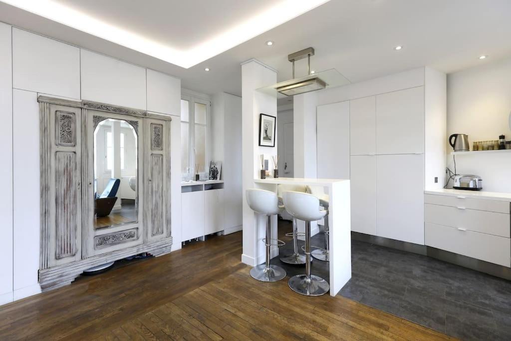 Luxury Stay Paris Place Des Vosges Экстерьер фото